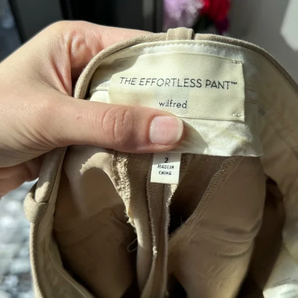 Aritzia Straight-Leg Pants in Light Beige - Picture 7 of 7